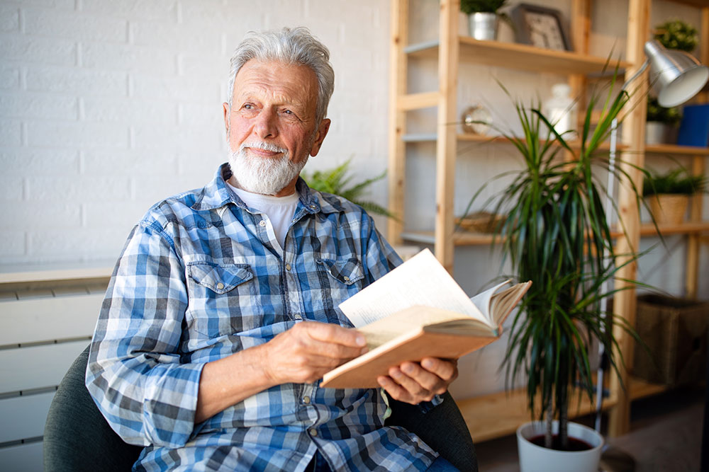 What Are Extended Wear Multifocal Contact Lenses?